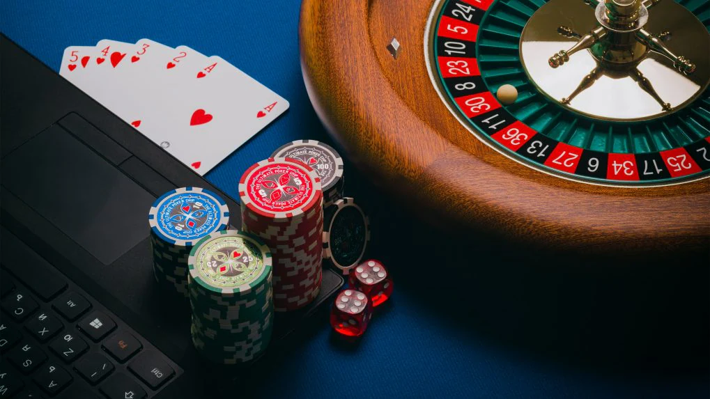 Gambling-unsplash-1019x573